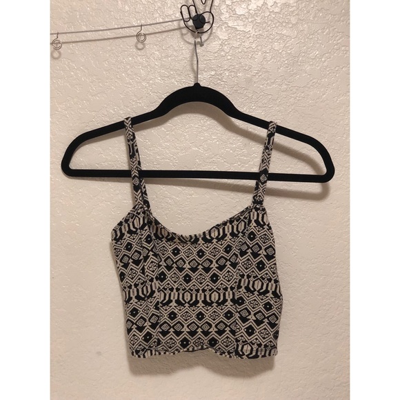 Hollister Tops - Geometric print crop top